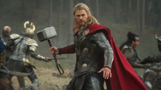 Thor getting into his battle stance after calling back the Mjolnir during a battle between the Asgaridans and the Dark Elves in Thor: The Dark World