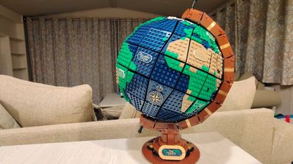 Lego Ideas The Globe 21332 - Full view of whole set.