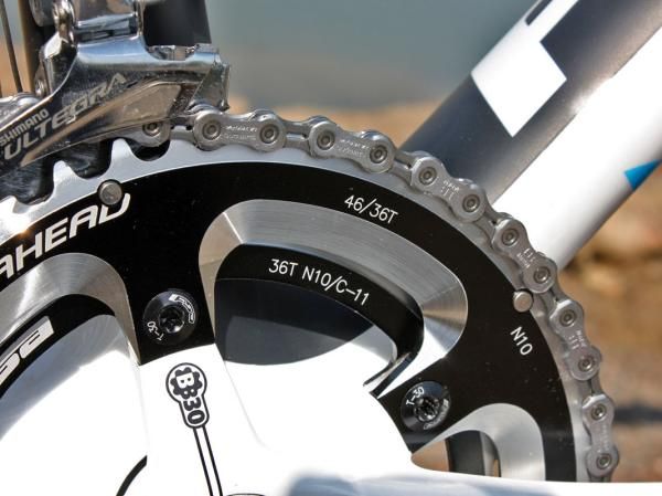 Focus equips the Mares CX 2 with picture-perfect 'cross gearing on the custom FSA Energy BB30 crankset