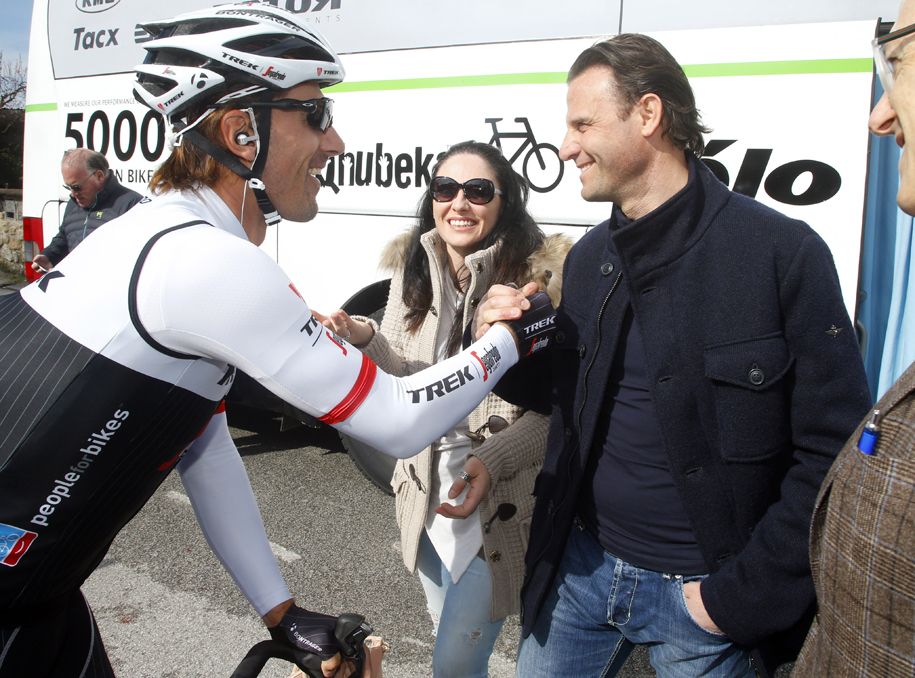Fabian Cancellara greets former pro Alessandro Petacchi at the start