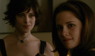 Alice Cullen and Bella Swan in Twilight: New Moon