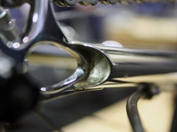 The chain stay end is cleanly filled in.