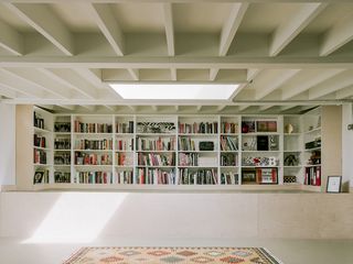 library inside cornwall house by of Architecture
