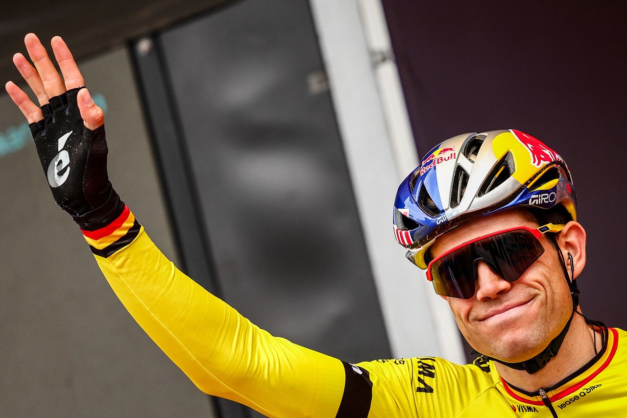 Wout van Aert at Dwars door Vlaanderen 2024