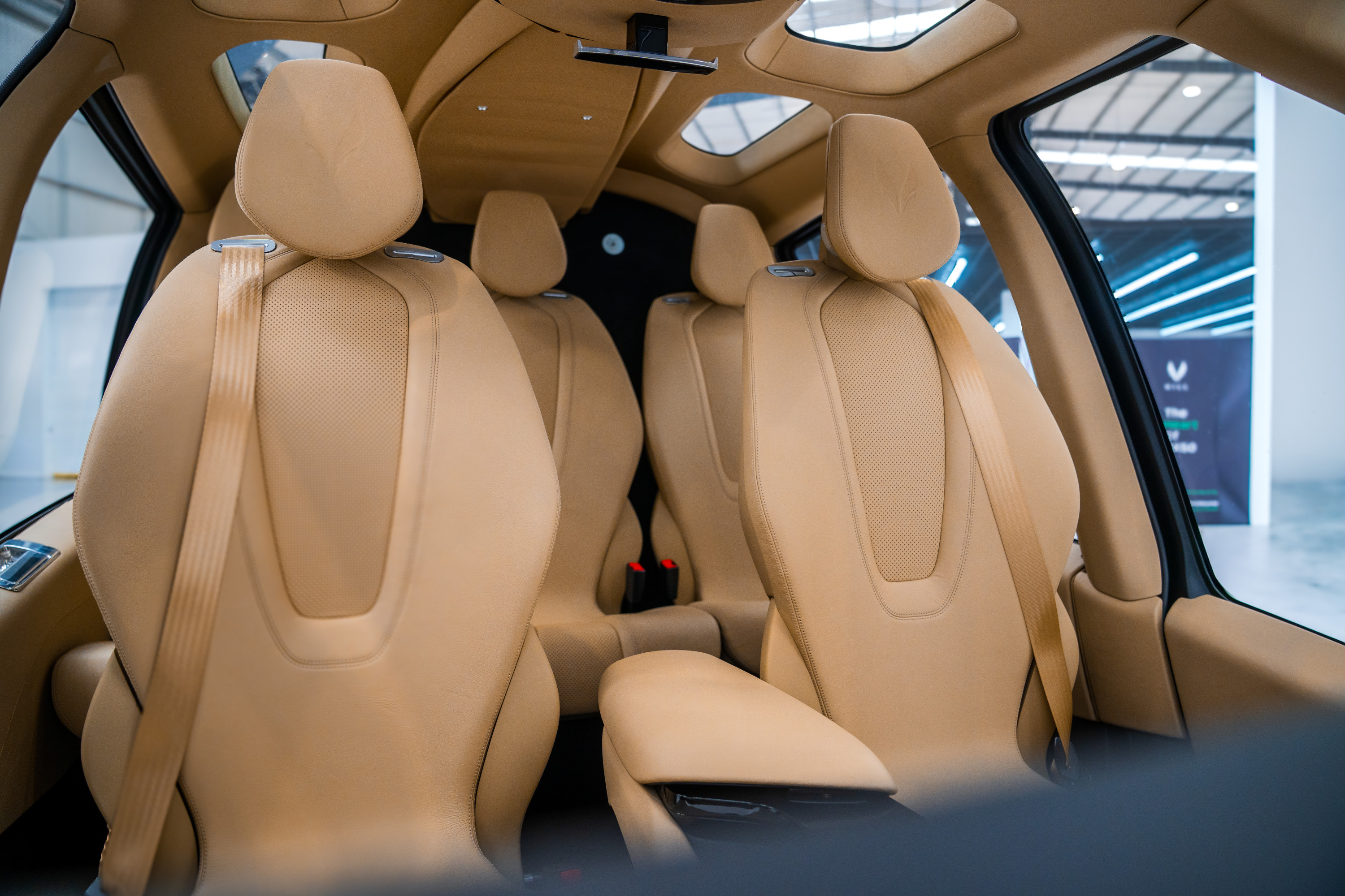 The five-seater cabin of the HX50