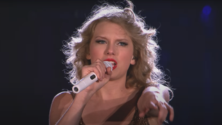 Taylor Swift on Speak Now Tour singing Sparks Fly video