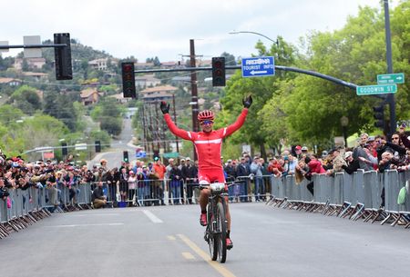 Howard Grotts (Specialized) wins the men's Whiskey 50