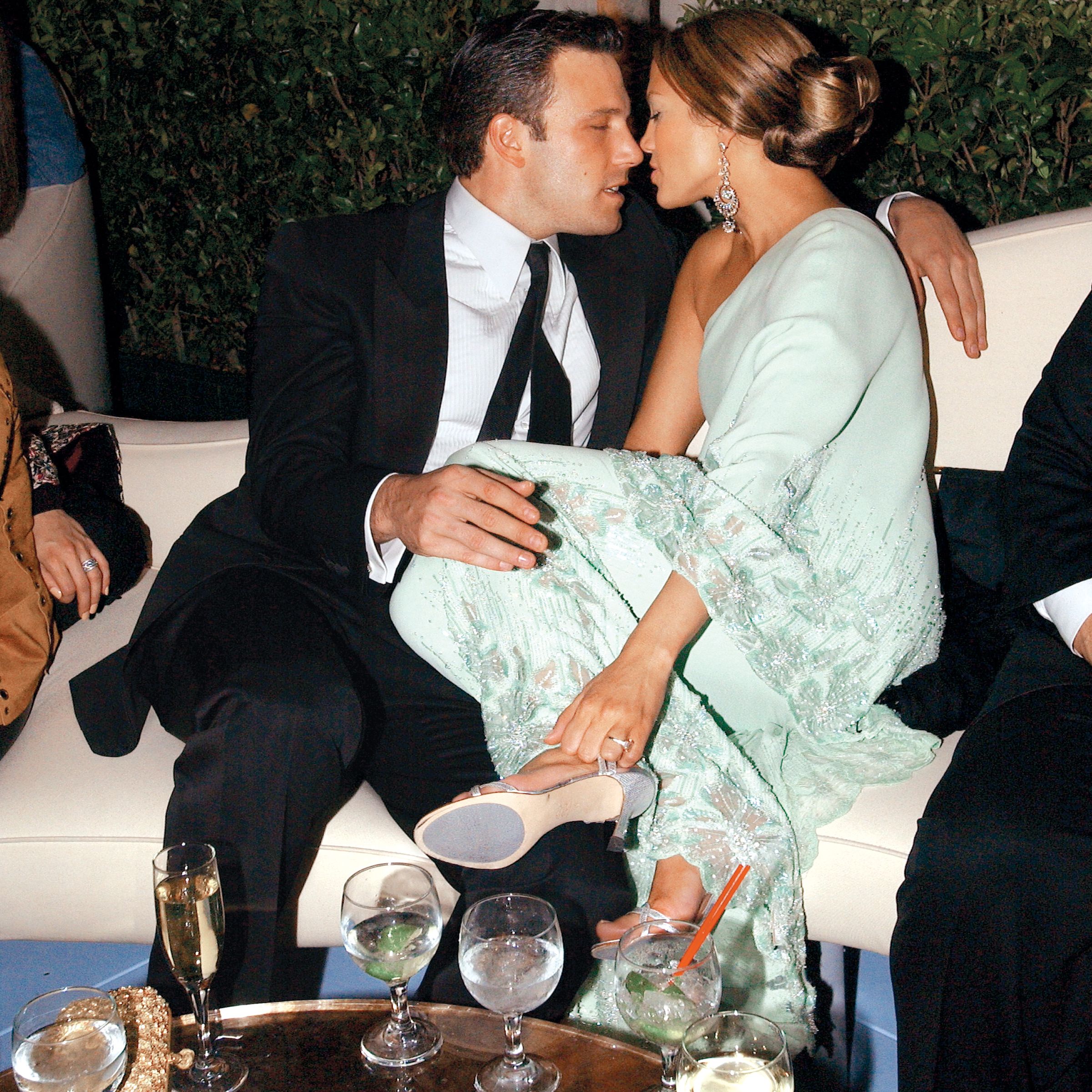 ben affleck, jennifer lopez vanity fair oscars party mortons , beverly hills, ca march 23, 2003 photo by patrick mcmullangetty images