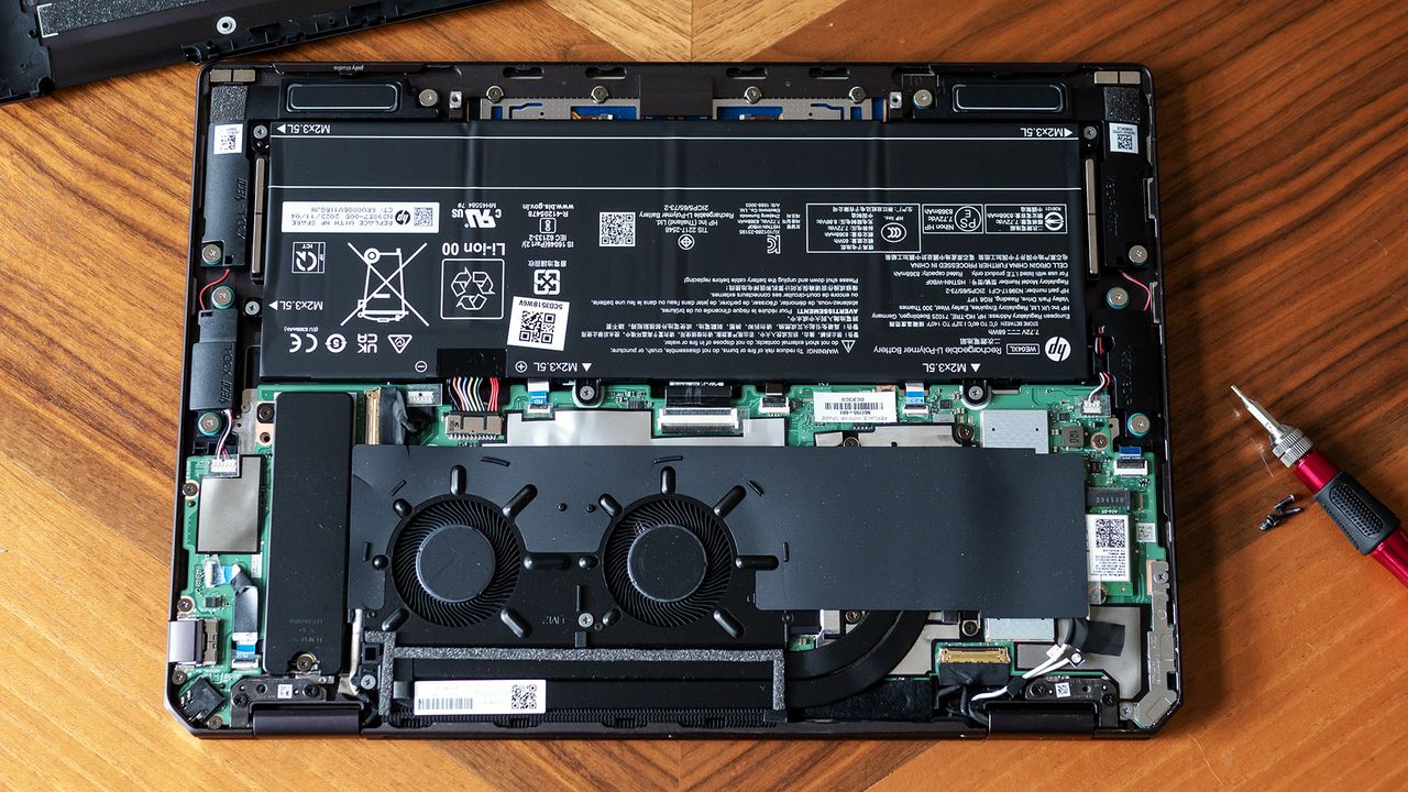 HP Spectre x360 14 (2024)