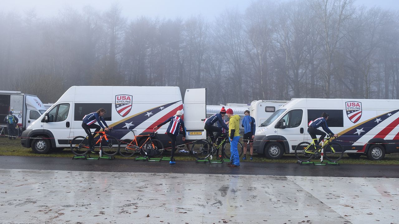 USA U23 riders warm up ahead of their race