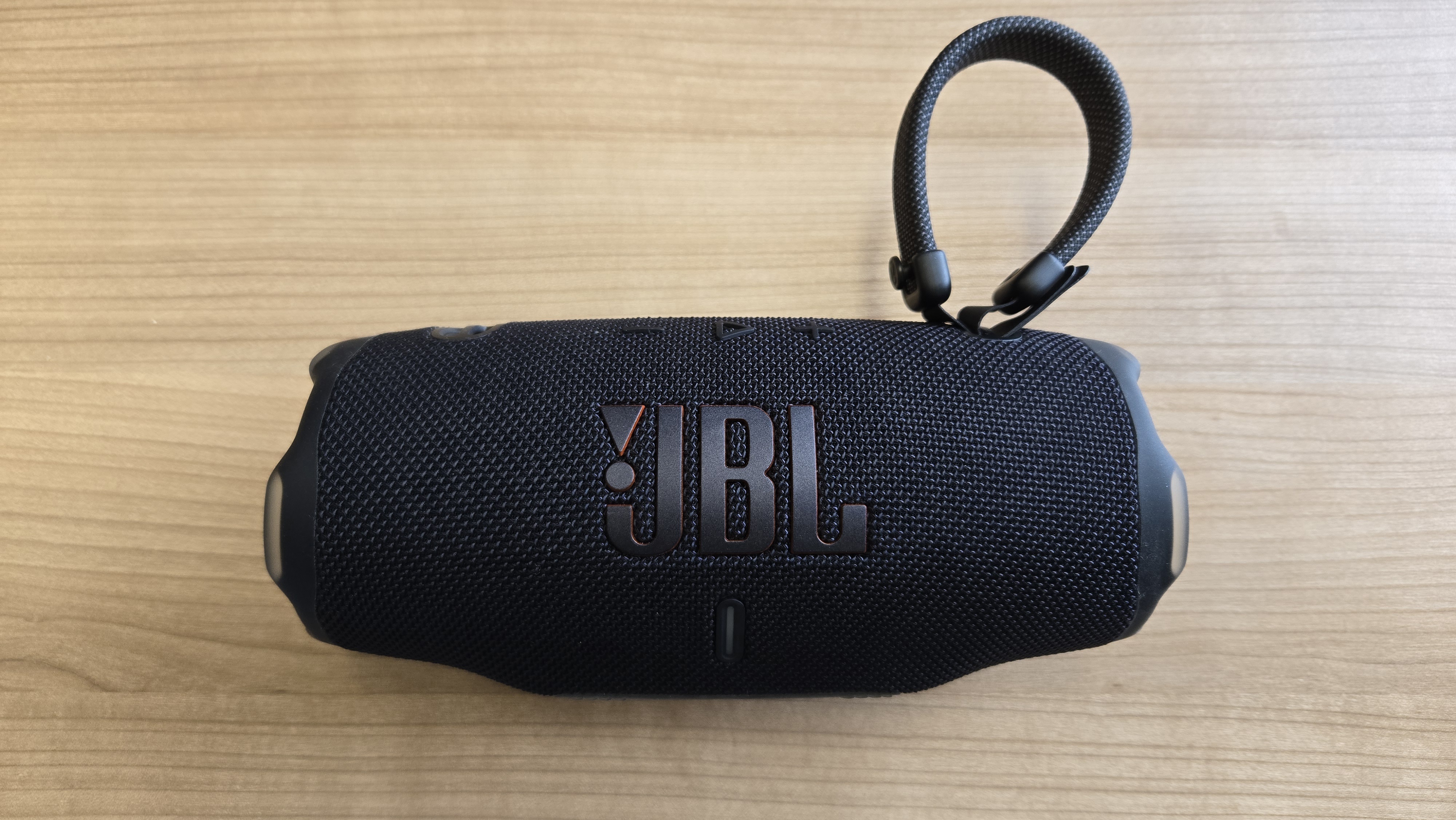 JBL Charge 6