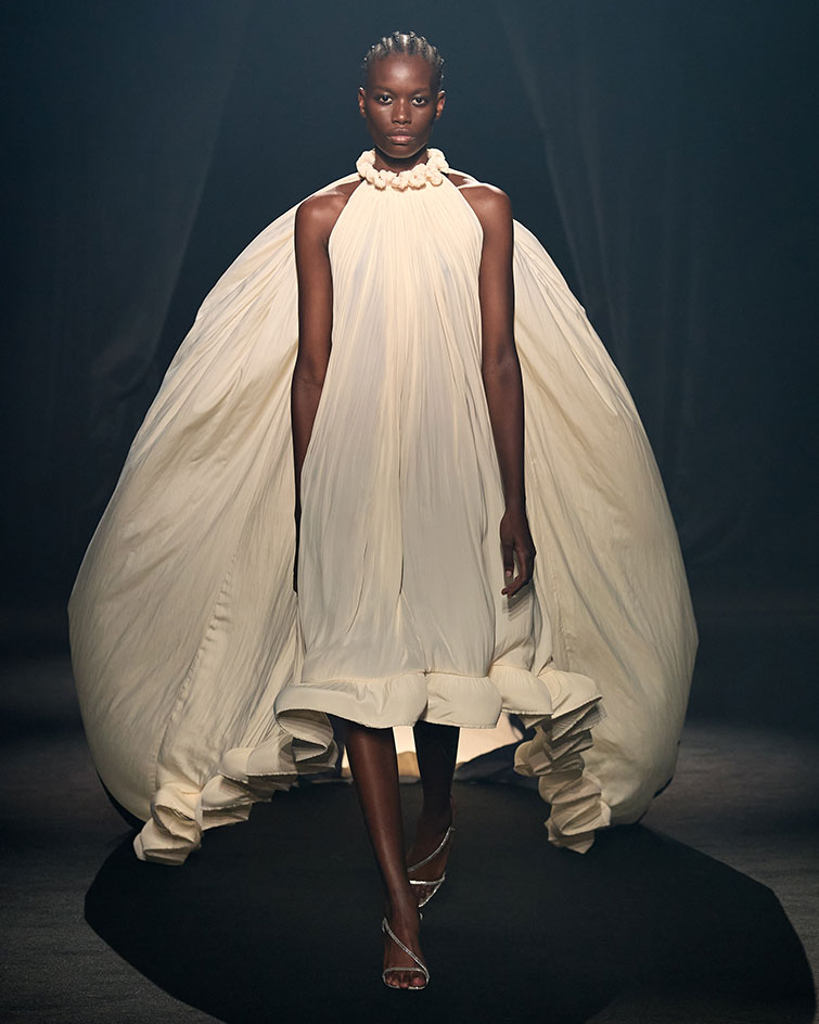 Paris Fashion Week S/S 2022 Louis Vuitton runway show