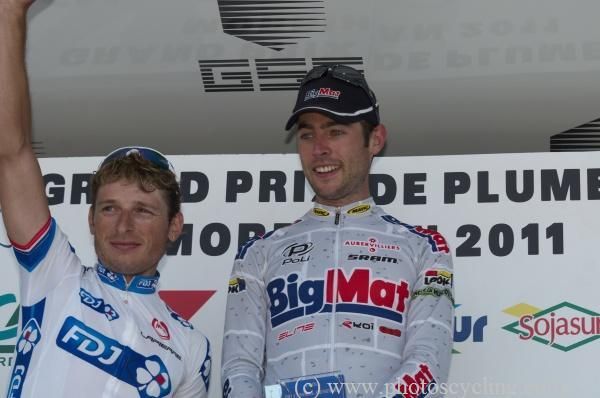 Winner Sylvain Georges (Big Mat - Auber 93) with runner-up Pierrick Fedrigo (FDJ) on the podium.