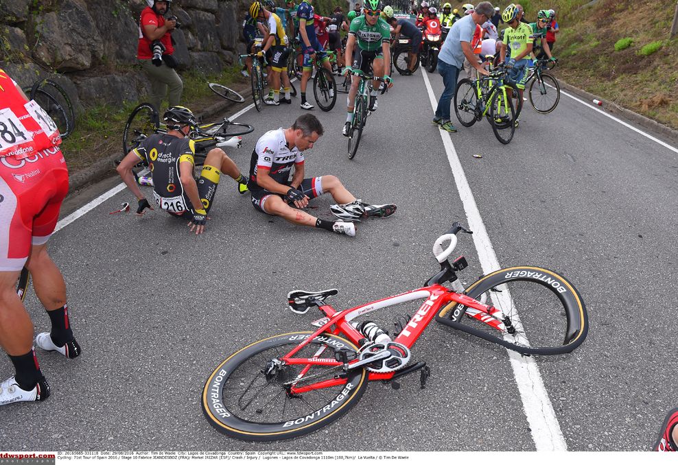 Markel Irizar (Trek Segafredo) was one of the early crash victims
