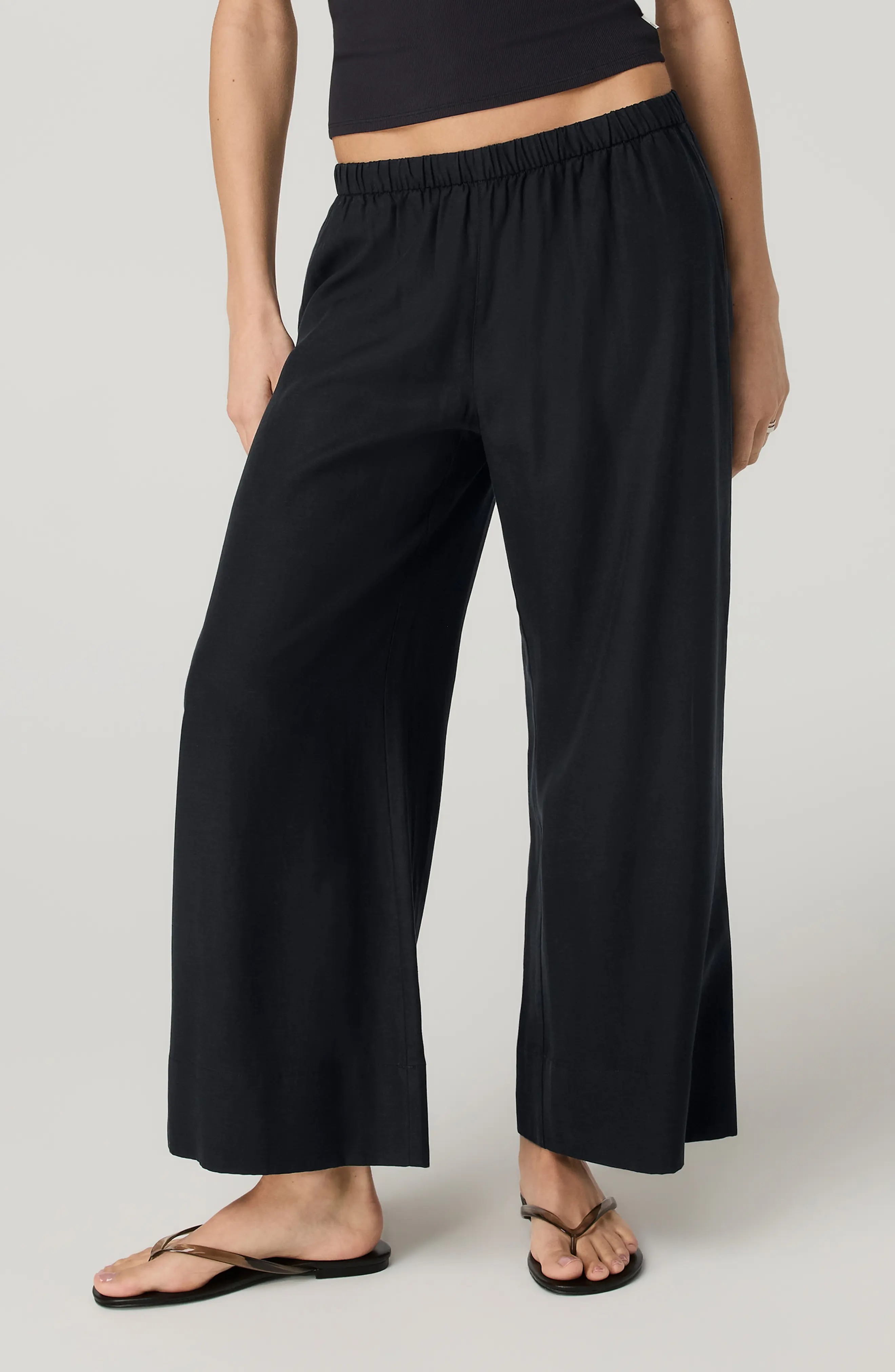 Vuori Trestles Twill Everyday Wide Leg Crop Pants