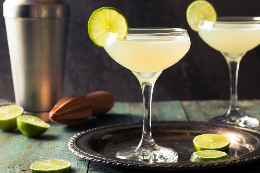 these-are-the-most-popular-cocktails-of-the-last-12-months-7-1556651036-nZj3-column-width-inline