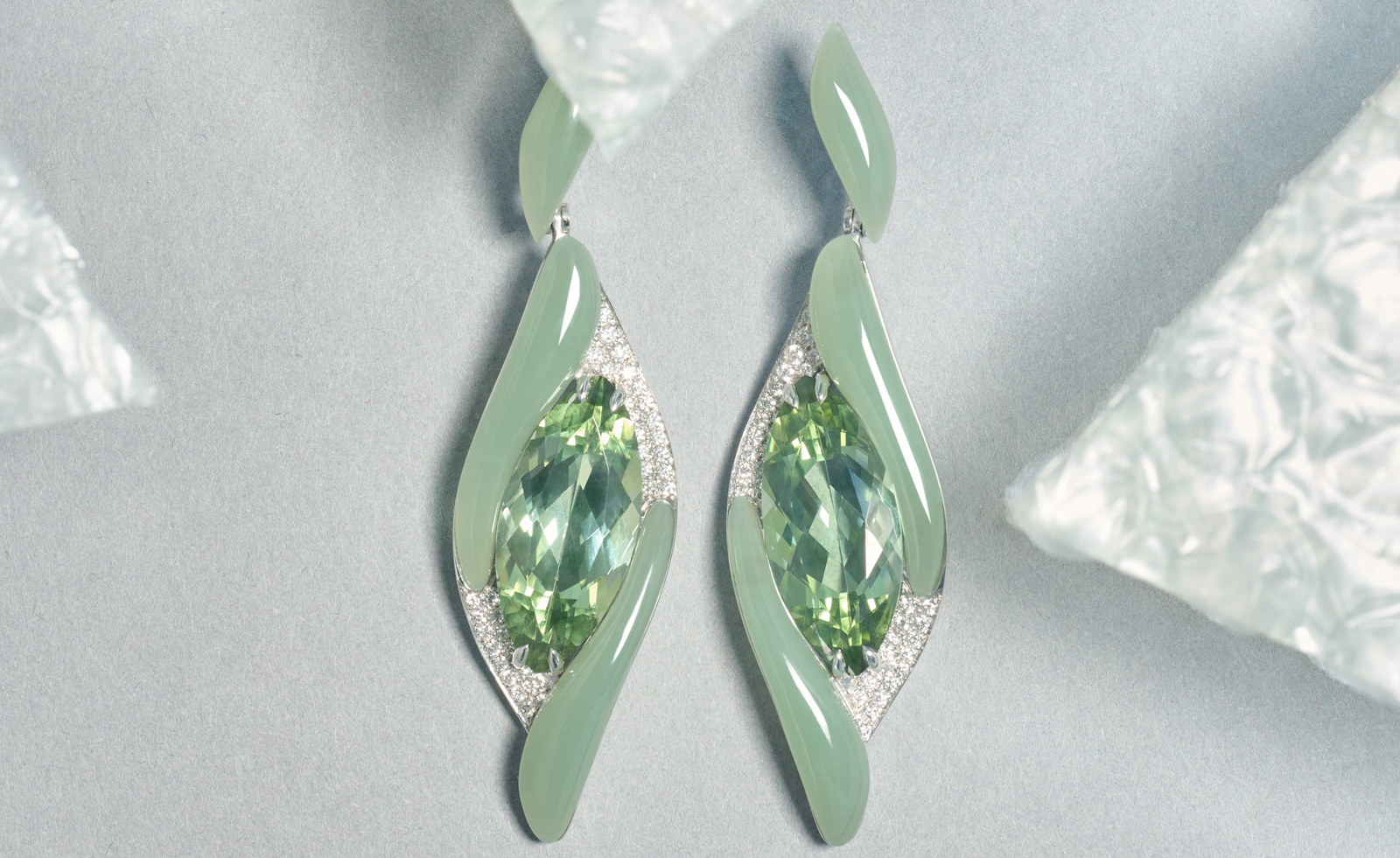 green earrings