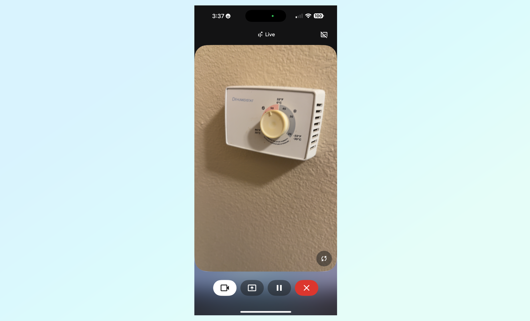 Gemini Live screenshot of a thermostat