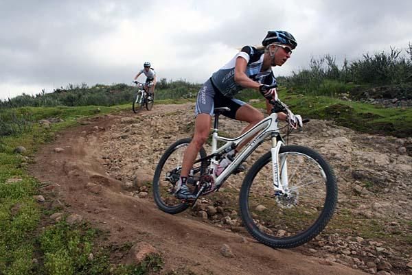 Lene Byberg leads the women's race.