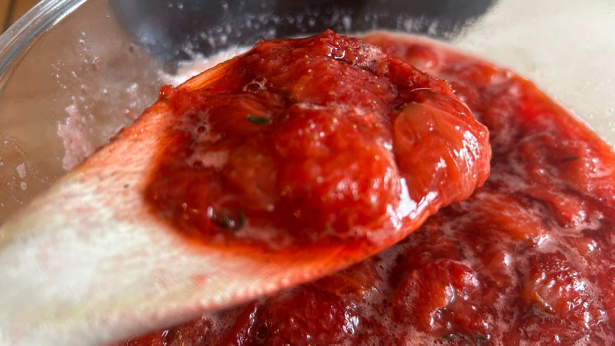 Cooled fruit compote prepared using Cosori 5L Rice Cooker