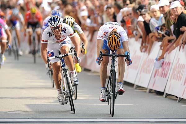 Tyler Farrar (Garmin-Slipstream) sprints to another stage win in Eneco.