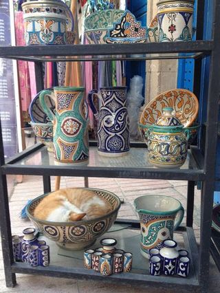 Serveware, Porcelain, Ceramic, Art, earthenware, Pottery, Drinkware, Dishware, Artifact, Creative arts,