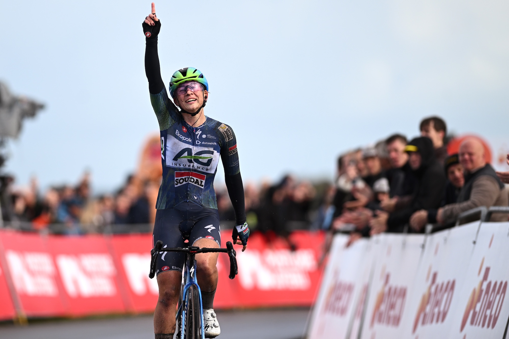 Letizia Borghesi of AG Insurance-Soudal Team celebrates as stage 4 winner at Eneco Tour Women 2026 on Col du VAM 