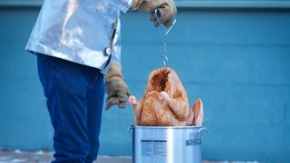 how to safely fry a turkey