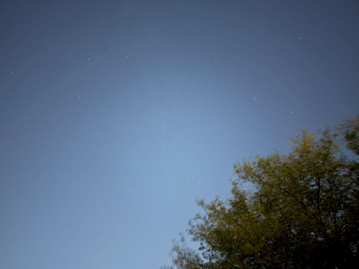 Apple iPhone 17 Pro astrophotography sample.