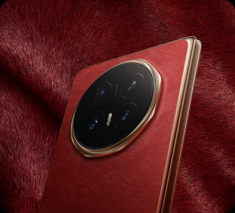 Honor Magic V6 camera unit