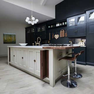 shaker kitchen in white and blue-black