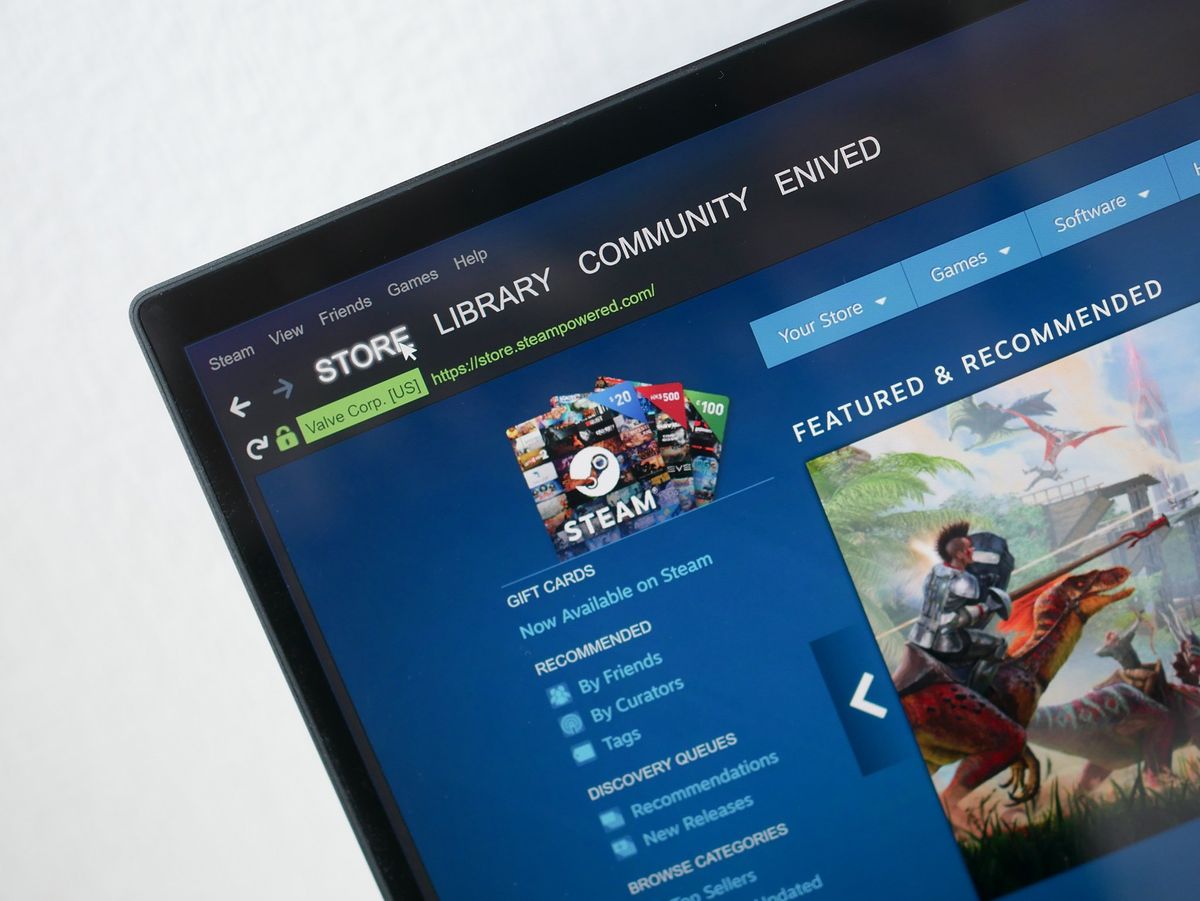 Microsoft 'Encourages' Steam and Epic Games To Join Windows 11's New App  Store