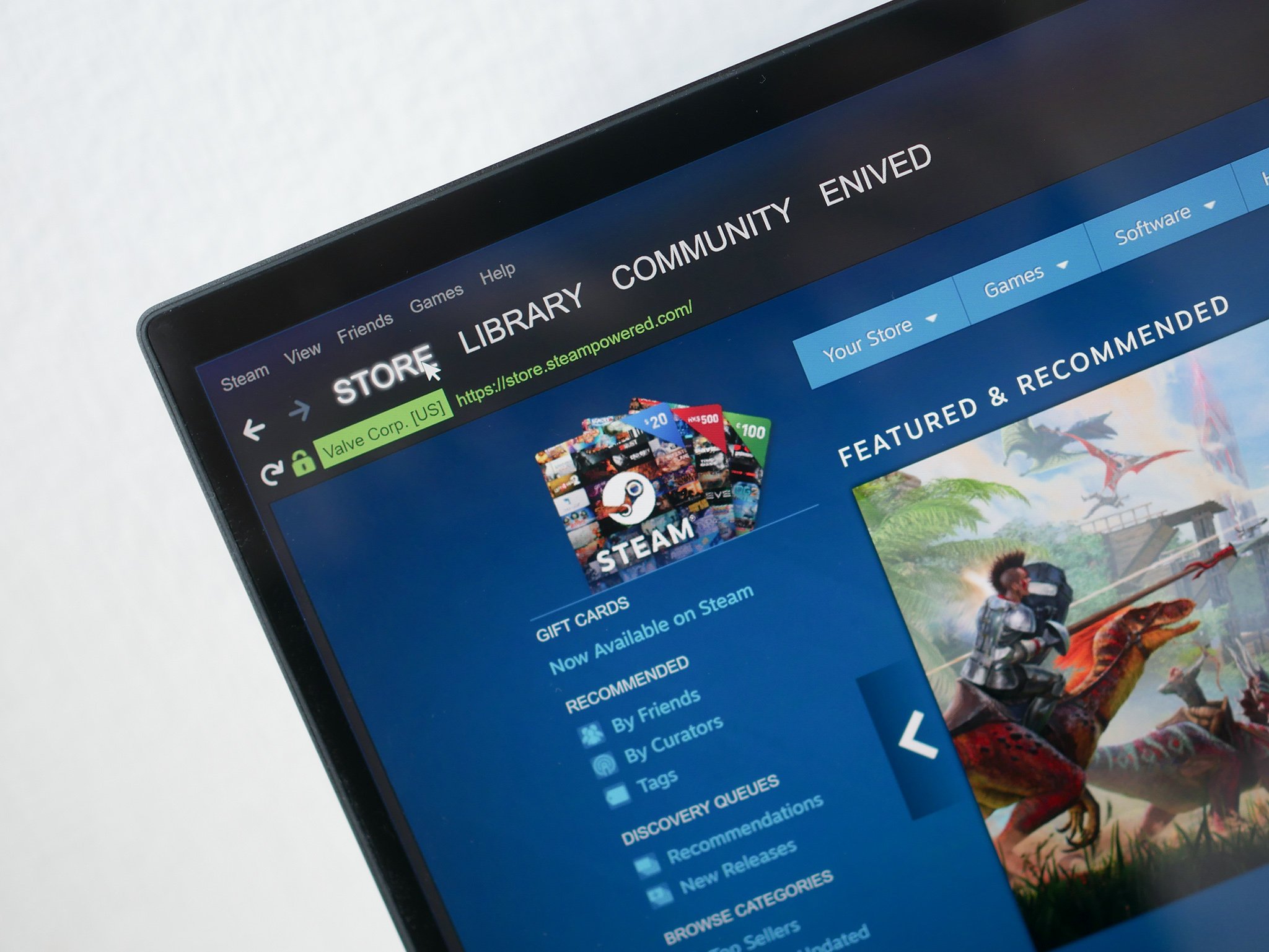 Microsoft wants to bring Steam to the new Windows 11 app store