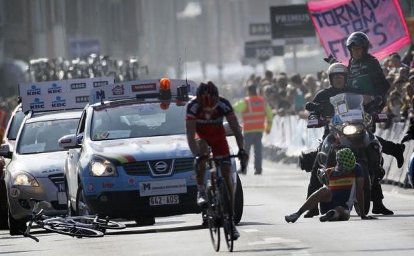 Rojas crashed in the sprint