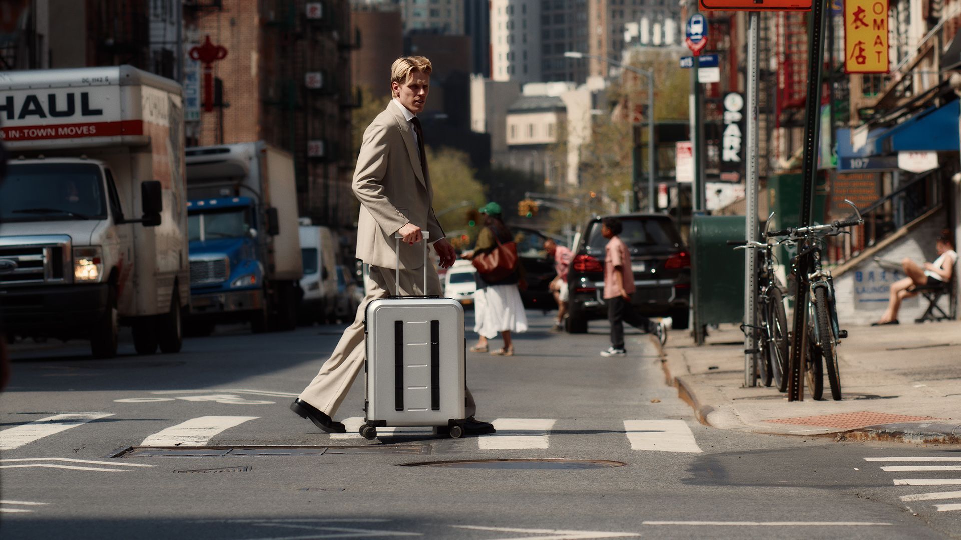 “We didn't really do any compromises on this thing, quite honestly”: Db started by fixing the ski bag problem, now its 300-part aluminium suitcase shows how far the brand has come