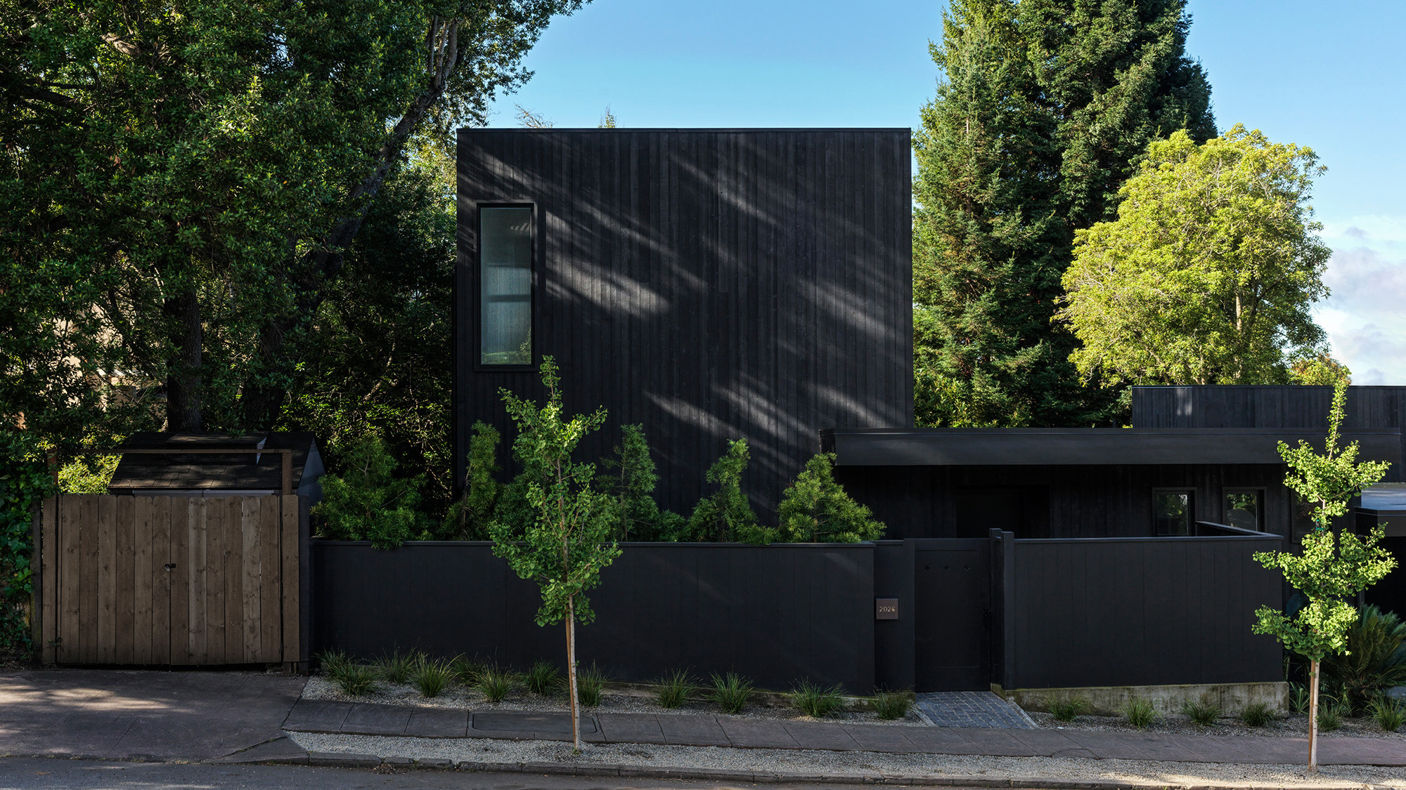 House Vert in Berkeley Hills by Sidell Pakravan
