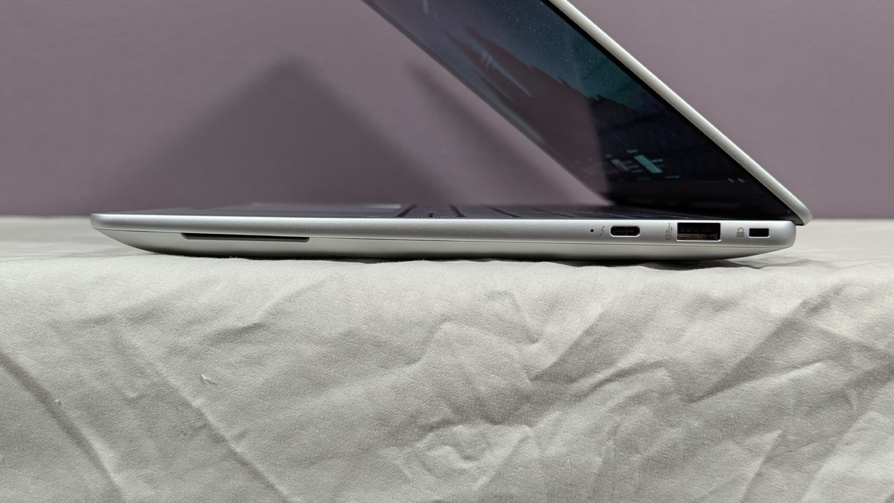 HP EliteBook X G1a 14 AI