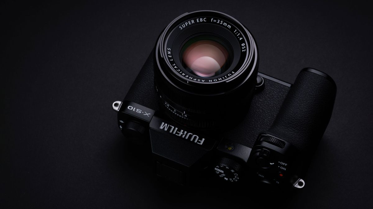 Fujifilm X-S10