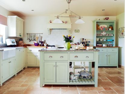 Kitchen case study: a kitchen transformed with freestanding furniture ...