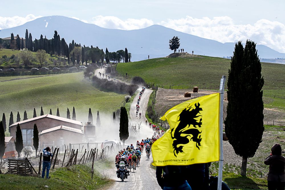 The Flanders flag flies in Italy for Strade Bianche