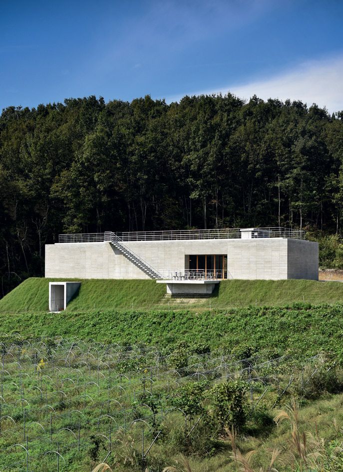 その他 Winery Design atelier jørgensen's 'trailside winery' is a constructivist