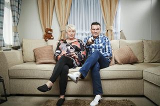 Gogglebox 2024 stars Jenny and Lee