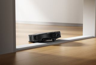 Roborock Saros line of robotic vacuums introduce AI-power, a one-of-a-kind robotic arm, and more new features for a better automated cleaning experience.