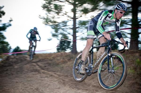 Jeremy Powers (Cannondale-Cyclocrossworld.com) coming into his last lap.
