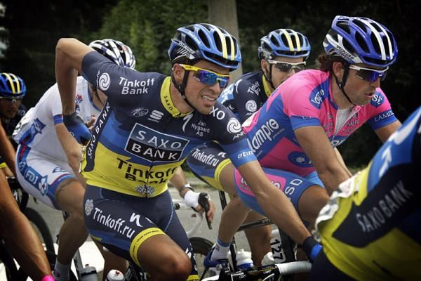 Alberto Contador (Saxo Bank-Tinkoff Bank) in the Eneco Tour peloton.