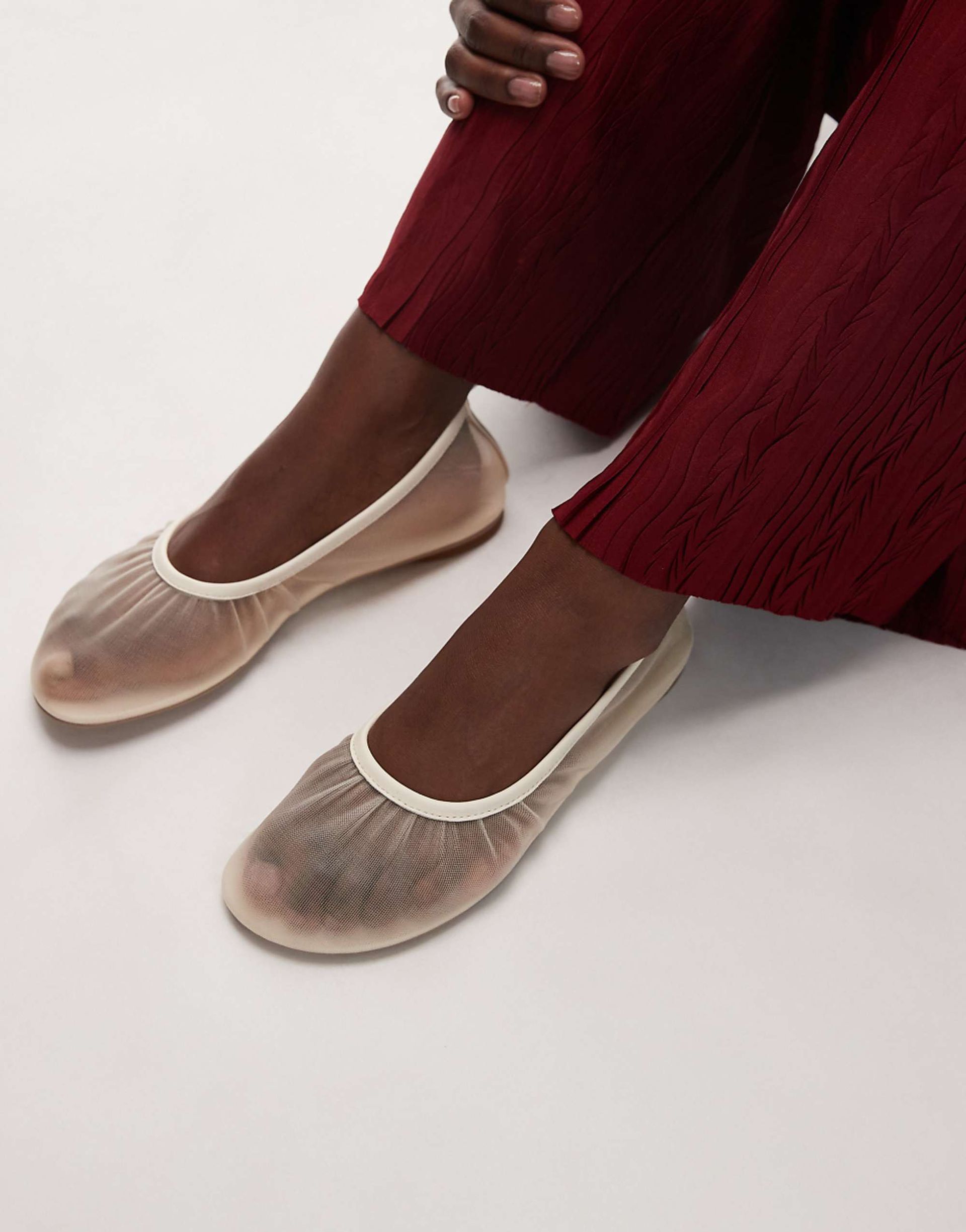 & Other Stories Real Leather Trimmed Mesh Ballet Flats in Cream