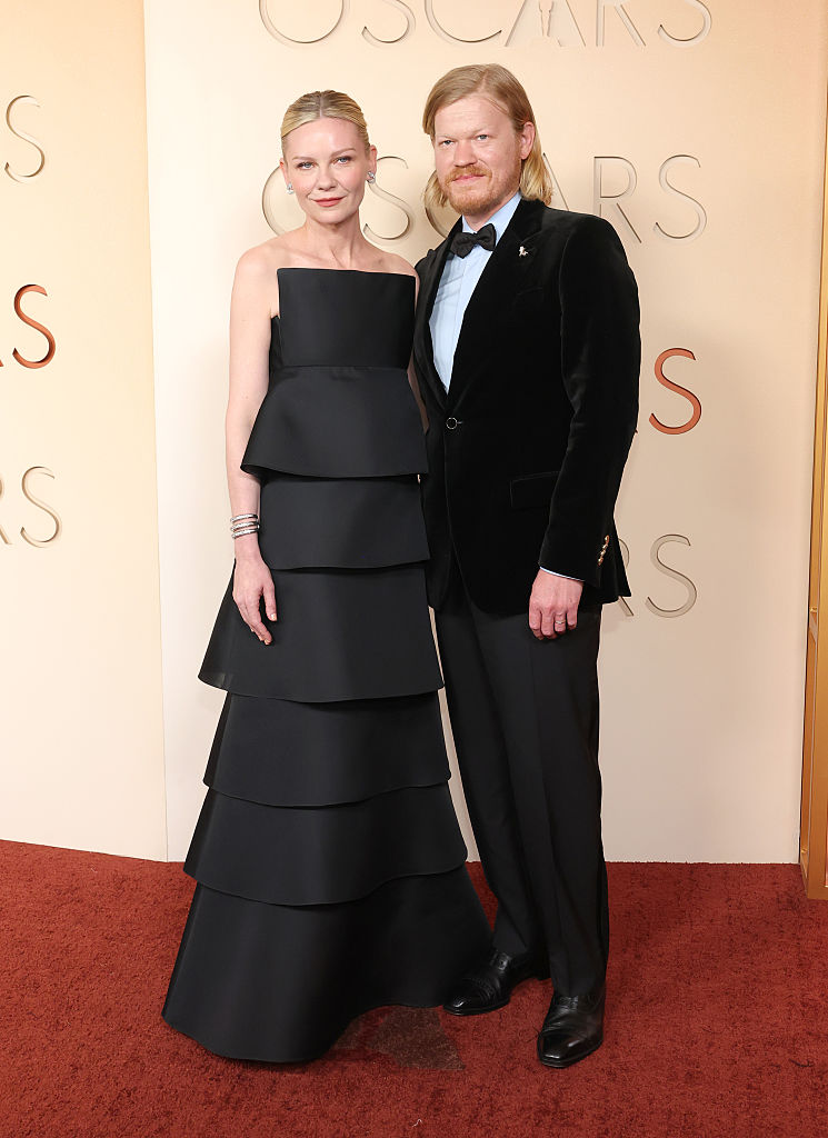 HOLLYWOOD, CALIFORNIA - MARCH 15: (L-R) Kirsten Dunst and Jesse Plemons attend the 98th Oscars at Dolby Theatre on March 15, 2026 in Hollywood, California. (Photo by Mike Coppola/Getty Images)