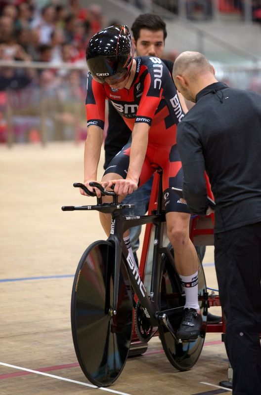 Rohan Dennis (BMC) ready to start the Hour Record