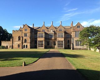 broughton castle