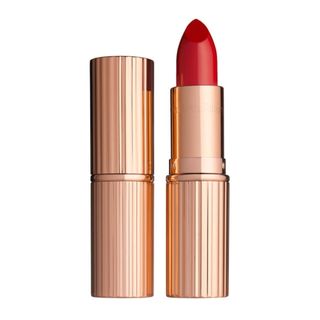 Charlotte Tilbury K.I.S.S.I.N.G in shade Love Bite